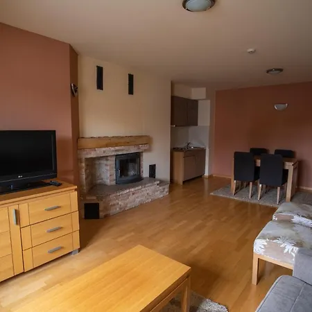 Apartman 204 Vucko Private Host 4*